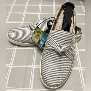 Margaritaville Knotted Mule Womens Shoes Sz 9 NWT Grey White Stripes Sailor Shoe